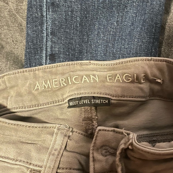 Jeans - Picture 2 of 3